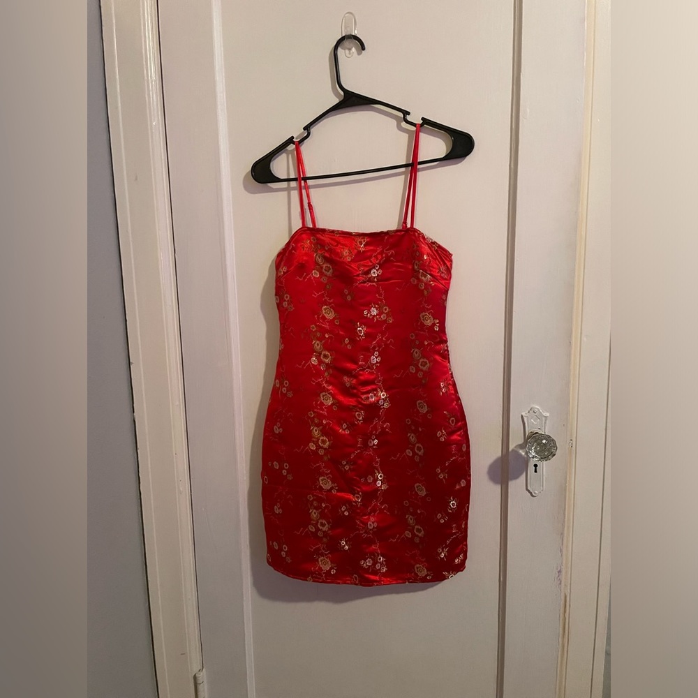 Parisian Red Embroidered Floral Silky Adjustable Spaghetti Strap Mink Dress US 4